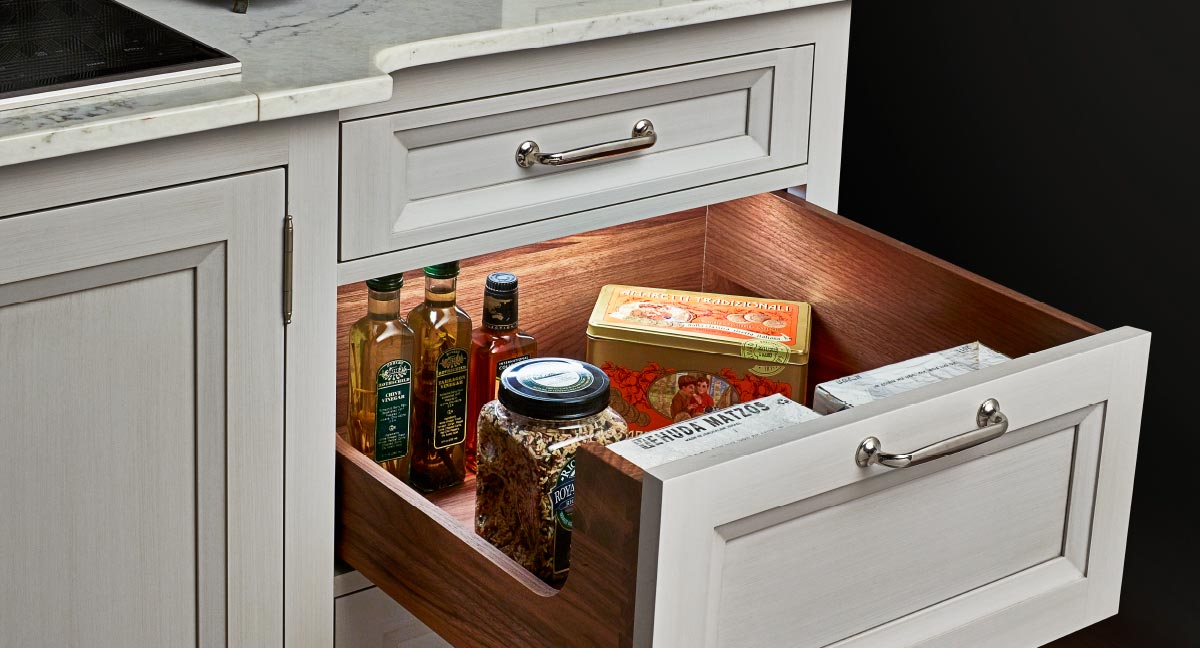 Hafele: Kitchen drawer